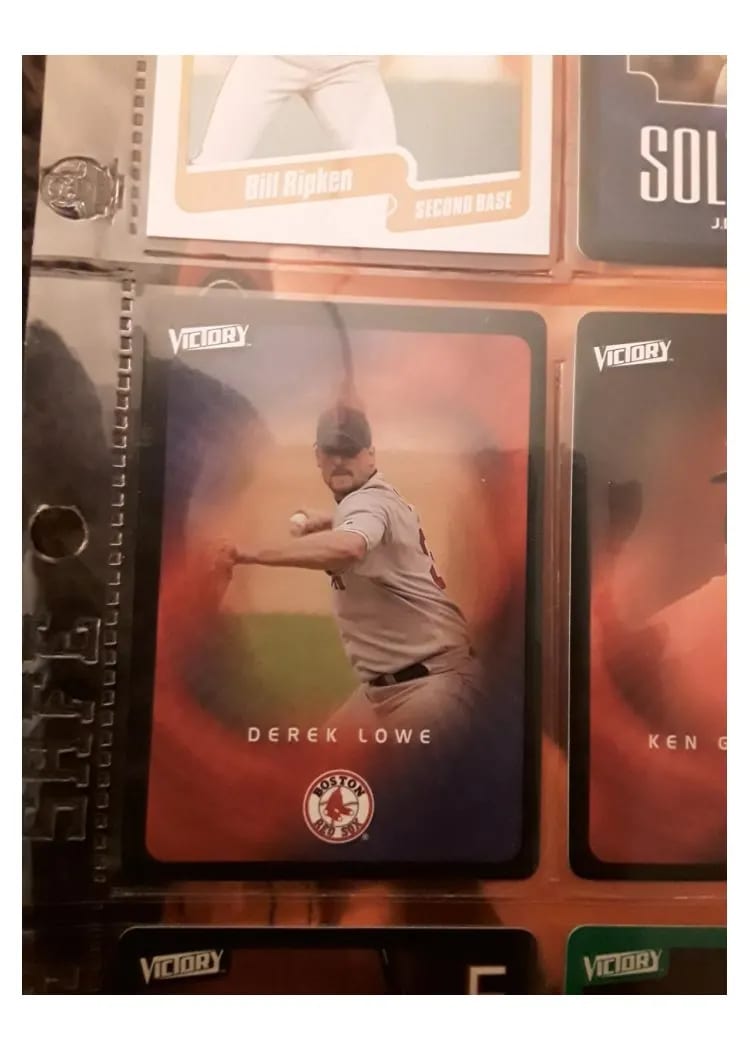 2003 Upper Deck Victory Derek Lowe #20 card