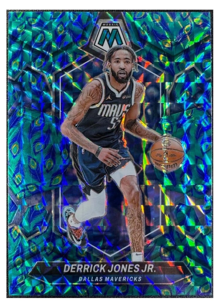 2023-24 Panini Mosaic Base Set Derrick Jones Jr. #4 card