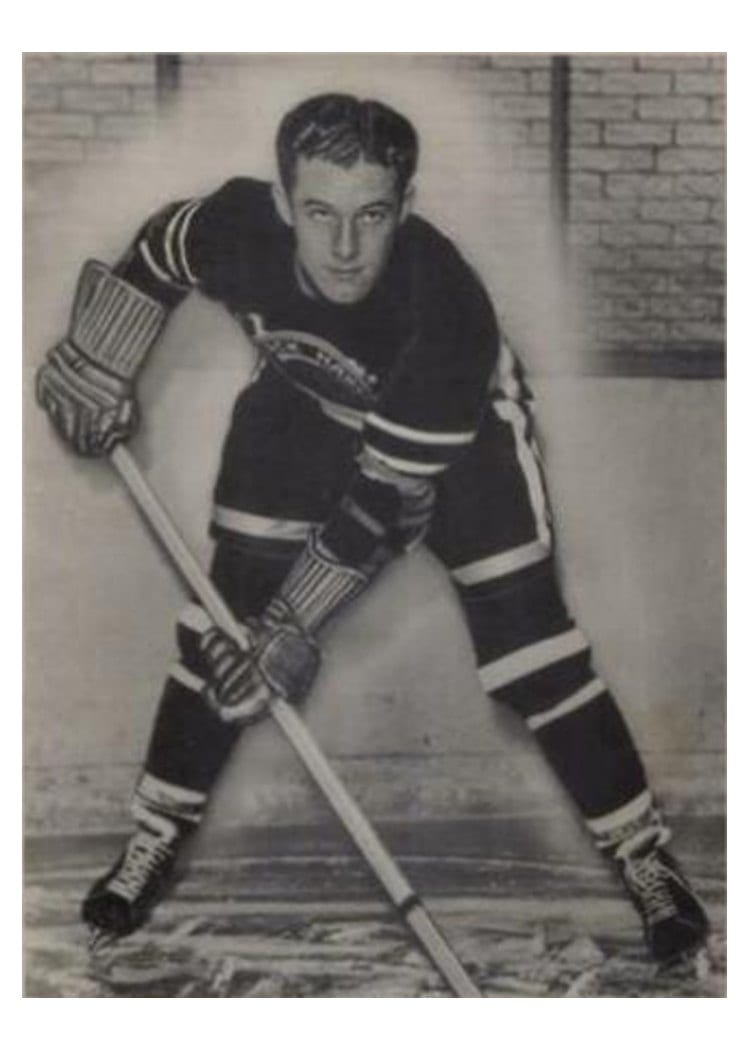 1939 O-Pee-Chee V301-1 Des Smith #77 card