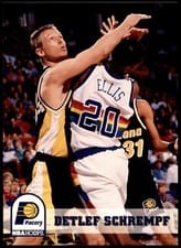 1993-94 Hoops Base Set Detlef Schrempf #90 card