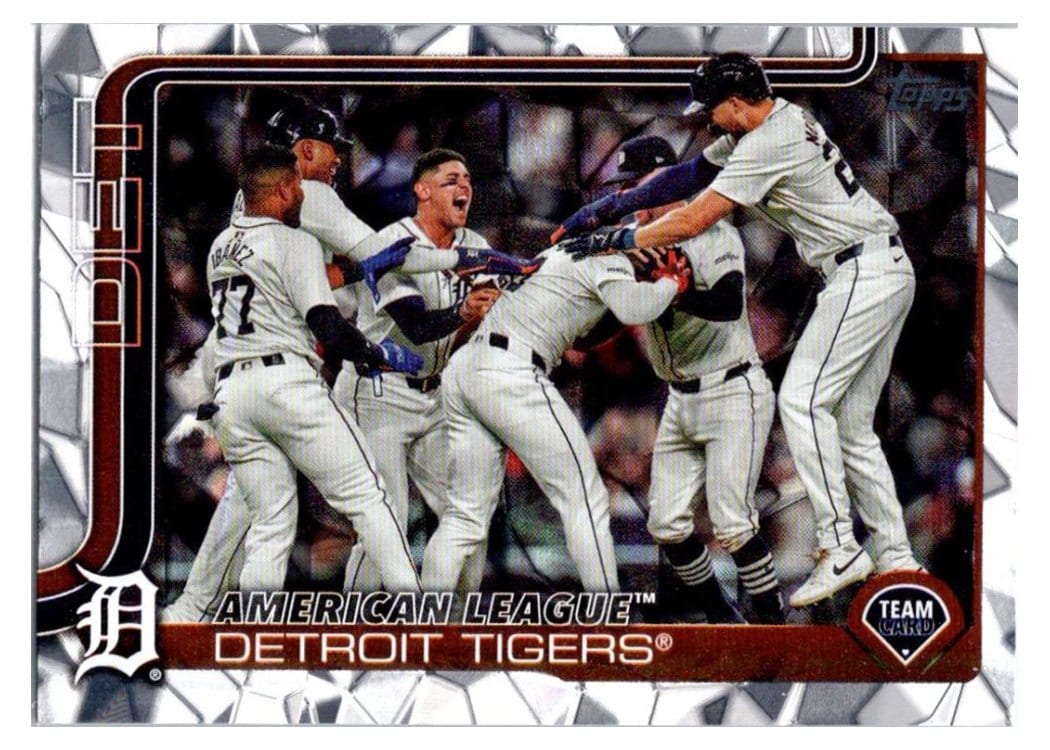 2025 Topps Base Set Detroit Tigers Diamante Foil #34 card