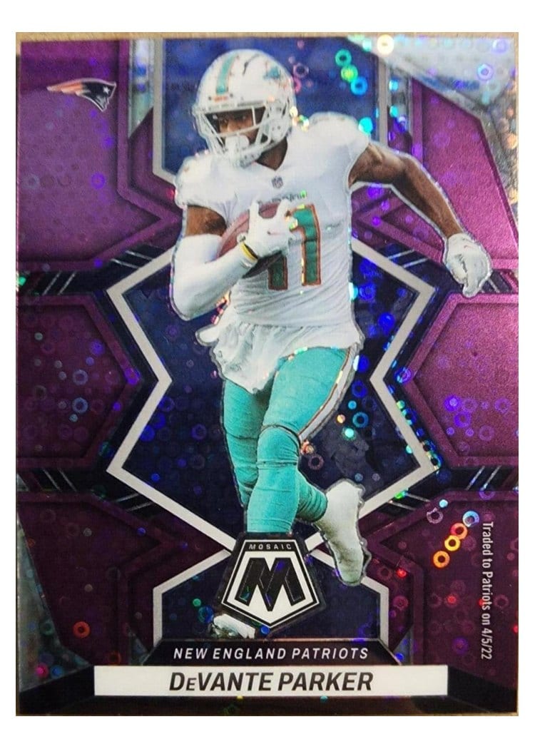 2022 Panini Mosaic Base Set DeVante Parker #124 card
