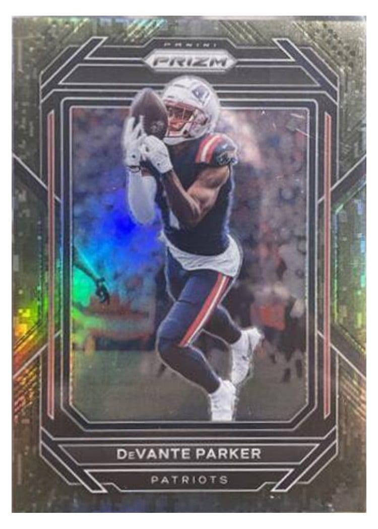 2022 Panini Prizm Base Set DeVante Parker #202 card