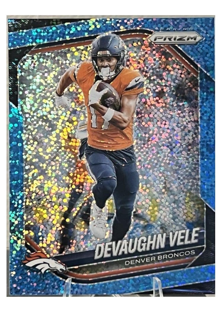 2025 Panini Prizm Base Set Devaughn Vele #54 card