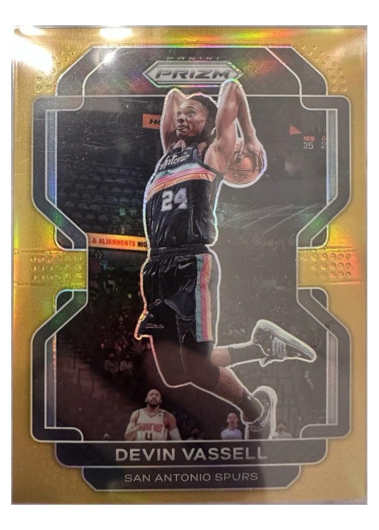 2021-22 Panini Prizm Base Set Devin Vassell Gold Prizm #130 card