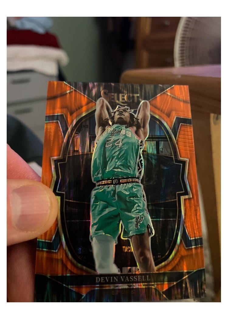 2022-23 Panini Select Base Set Devin Vassell Orange Flash Prizm #64 card