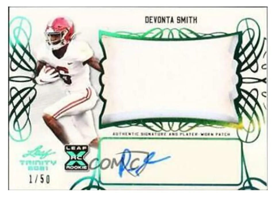 2021 Leaf Trinity Patch Autographs DeVonta Smith Green #PA-DS2 card