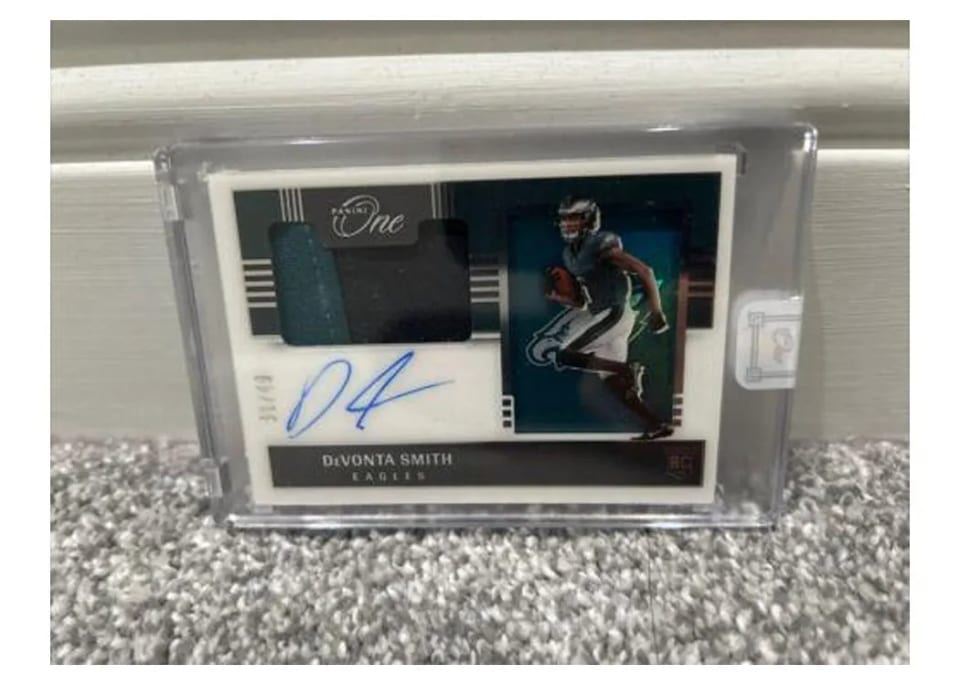 2021 Panini One DeVonta Smith #120 card
