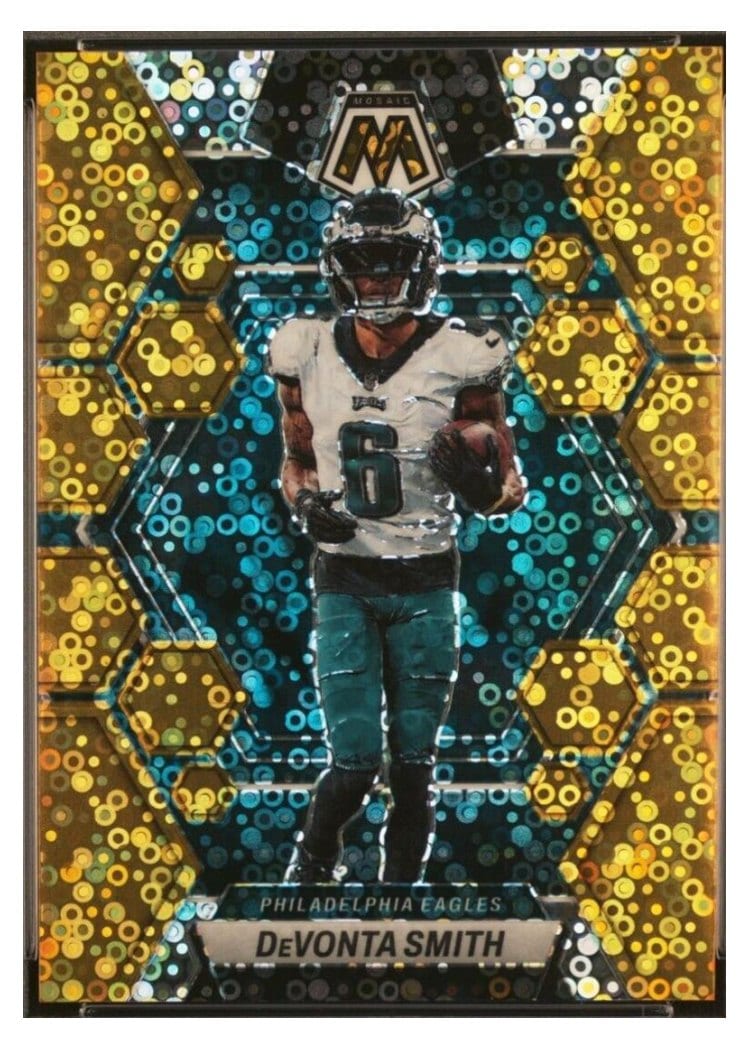 2023 Panini Mosaic Base Set DeVonta Smith No Huddle Gold #194 card