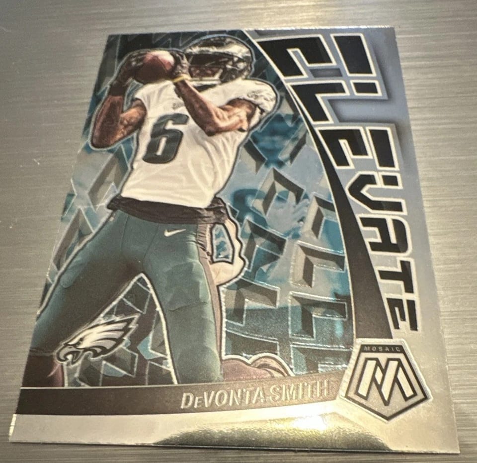 2023 Panini Mosaic Elevate DeVonta Smith #E-DS card