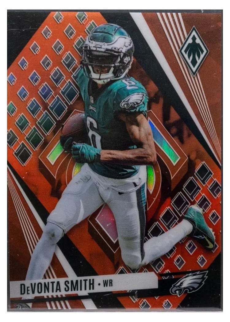 2023 Panini Phoenix Base Set DeVonta Smith Orange #90 card