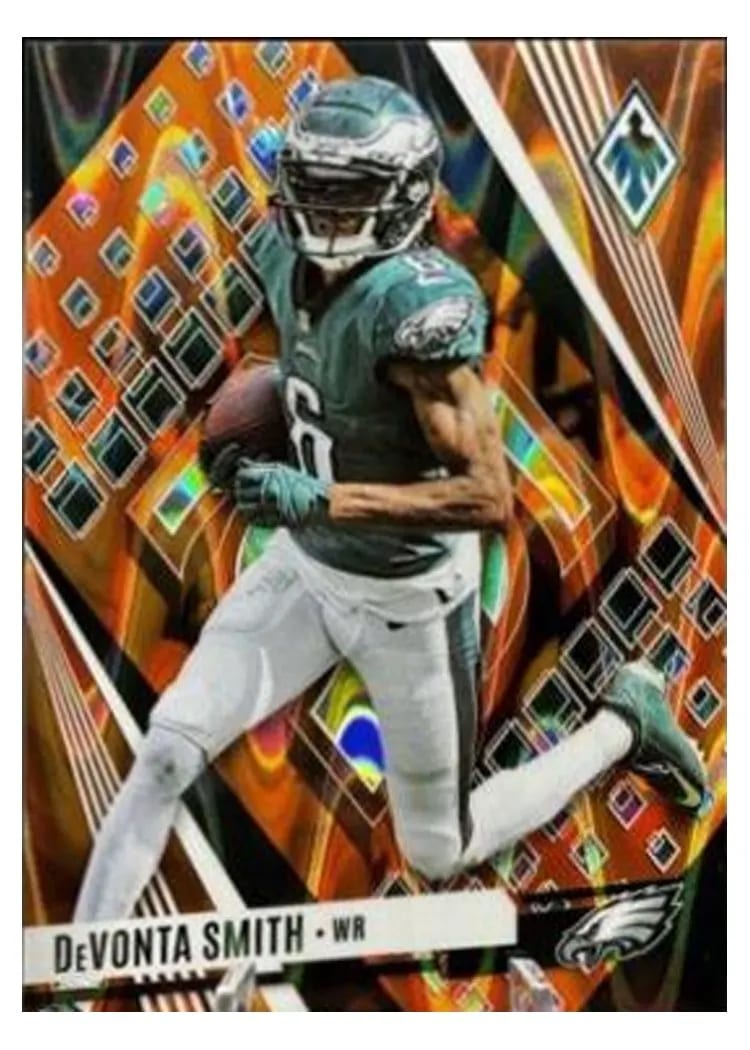 2023 Panini Phoenix Base Set DeVonta Smith #90 card