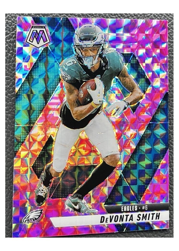 2025 Panini Mosaic Base Set DeVonta Smith Camo Pink #119 card