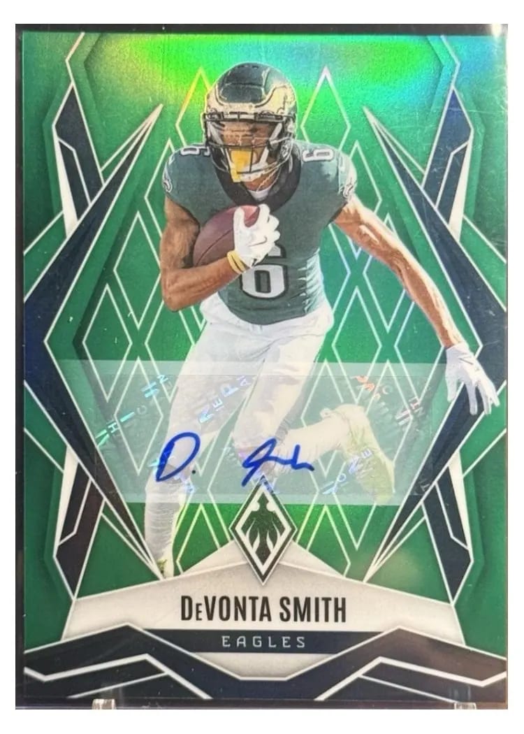 2025 Panini Phoenix Base Set DeVonta Smith Green Autograph #12 card