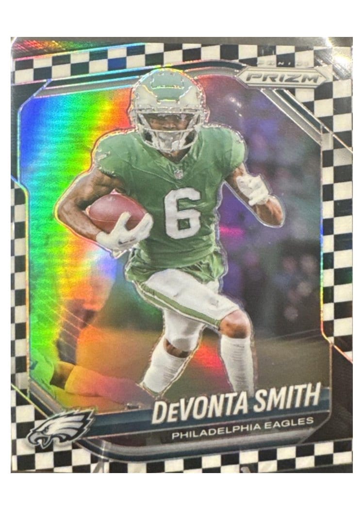 2025 Panini Prizm Base Set DeVonta Smith #70 card