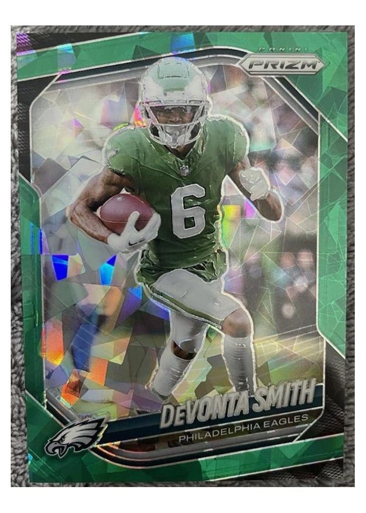 2025 Panini Prizm Base Set DeVonta Smith #70 card