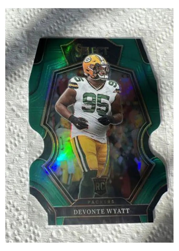 2022 Panini Select Base Set Devonte Wyatt Green Die Cut #137 card
