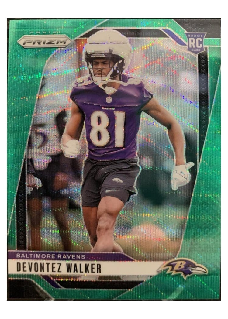 2024 Panini Prizm Base Set Devontez Walker Green Wave #328 card