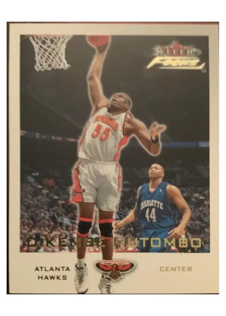 2000 Fleer Focus Dikembe Mutombo #4 card