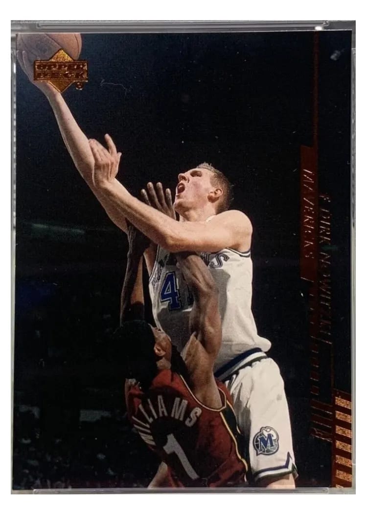 2000 Upper Deck Dirk Nowitzki #35 card