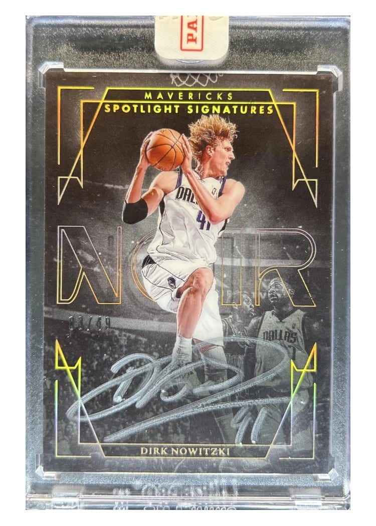 2024-25 Panini Noir Spotlight Signatures Vertical Set Dirk Nowitzki #10 card