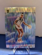 2025 Panini Select WNBA Score Select Throwback Dominique Malonga #8