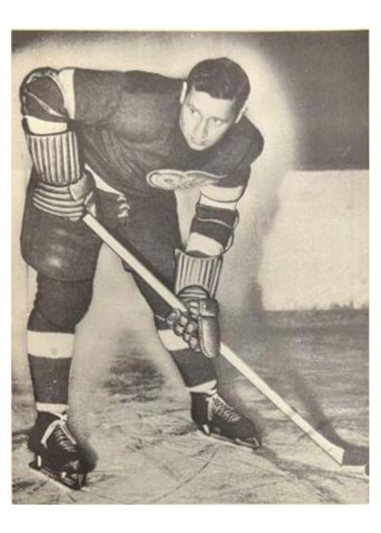 1939 O-Pee-Chee V301-1 Don Deacon #70 card