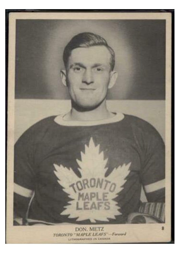 1939 O-Pee-Chee V301-1 Don Metz #8 card