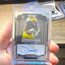 2025 Panini Prizm Draft Picks Draft Picks Autographs Donovan Edwards #40 card