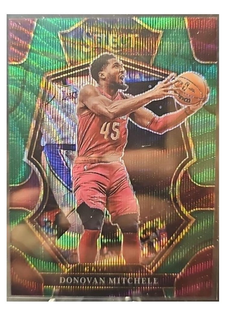 2022-23 Panini Select Base Set Donovan Mitchell #131 card