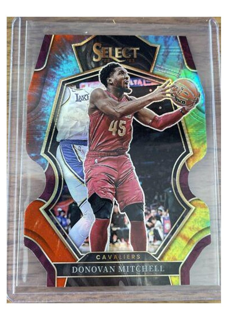 2022-23 Panini Select Base Set Donovan Mitchell #131 card