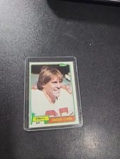 1981 Topps Dwight Clark #422 card