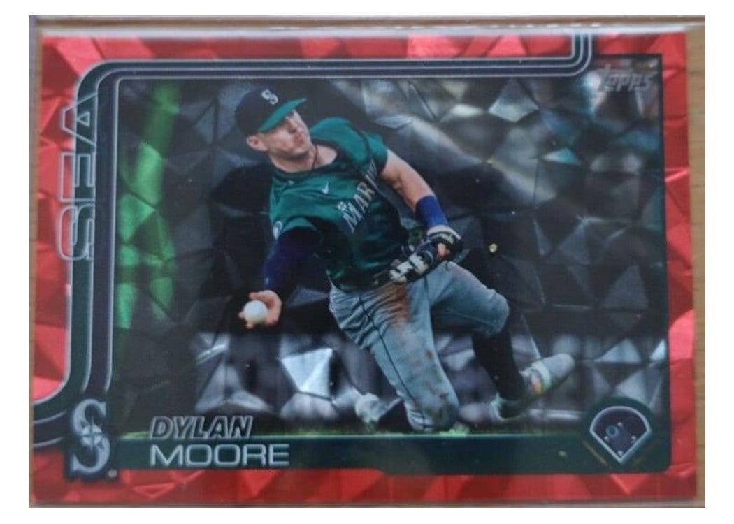 2025 Topps Base Set Dylan Moore #105 card