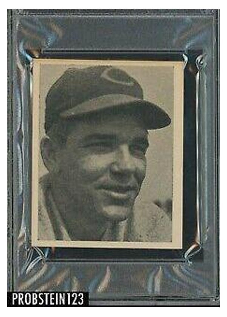 1940 Cincinnati Reds Team Issue Elmer Riddle card