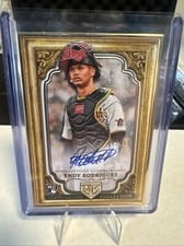 2024 Topps Gilded Collection Gallery of Gold Autographs Endy Rodríguez #GOG-ER card