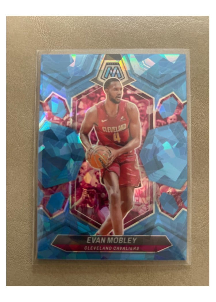 2023-24 Panini Mosaic Base Set Evan Mobley #64 card