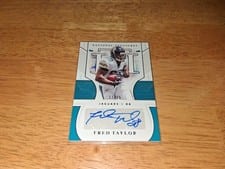 2020 Panini National Treasures Signatures Fred Taylor #S-FT card