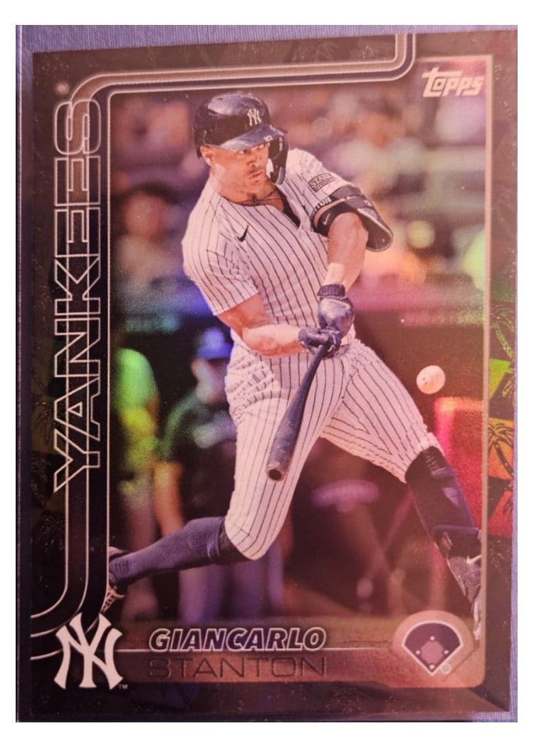 2025 Topps Base Set Giancarlo Stanton #262 card
