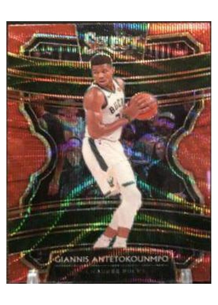 2019-20 Panini Select Base Set Giannis Antetokounmpo #22 card