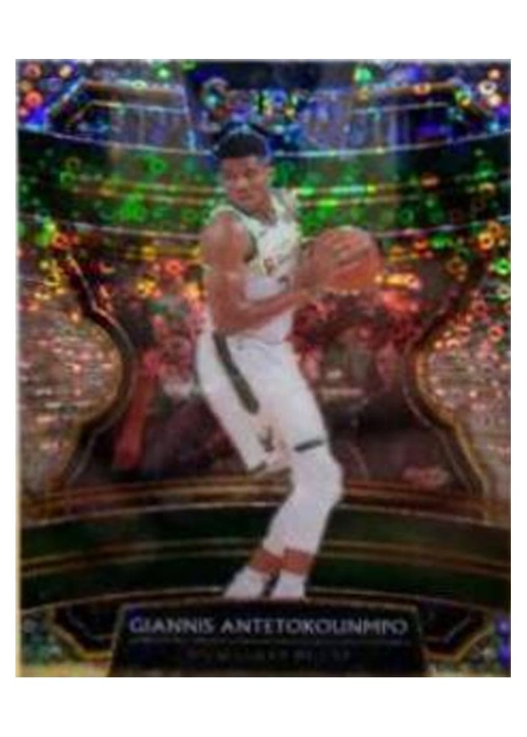 2019-20 Panini Select Base Set Giannis Antetokounmpo #22 card