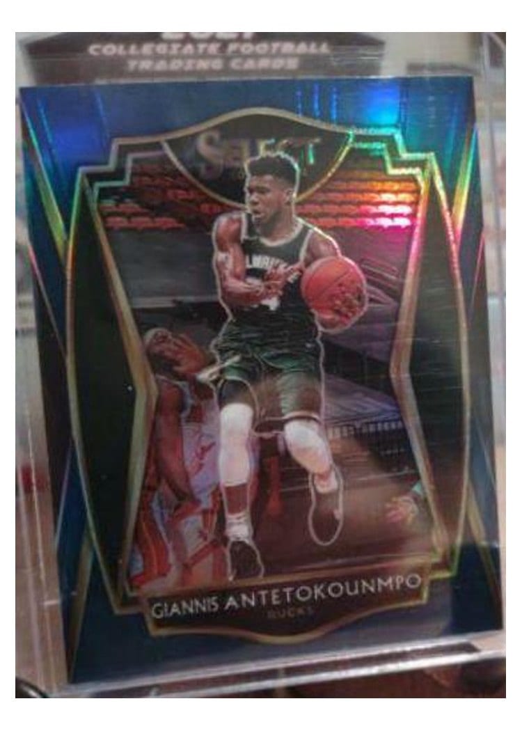 2020-21 Panini Select Base Set Giannis Antetokounmpo #117 card