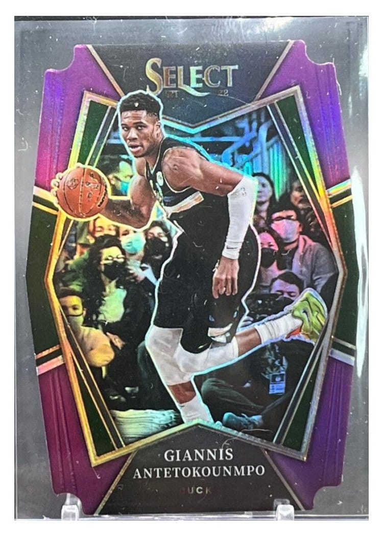 2021-22 Panini Select Base Set Giannis Antetokounmpo #140 card