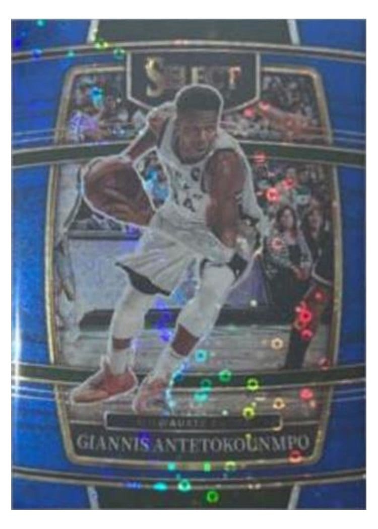 2021-22 Panini Select Base Set Giannis Antetokounmpo #35 card