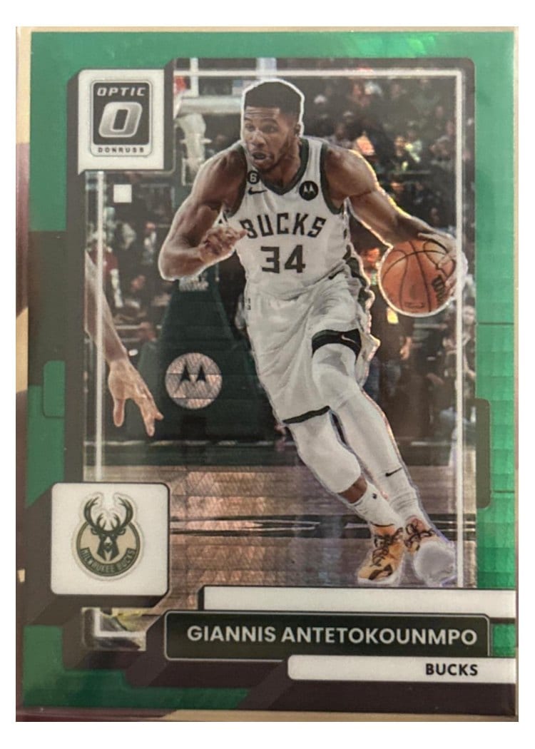 2022-23 Donruss Optic Base Set Giannis Antetokounmpo #75 card