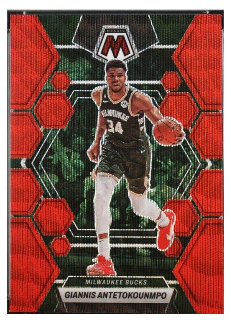 2022-23 Panini Mosaic Base Set Giannis Antetokounmpo #15 card