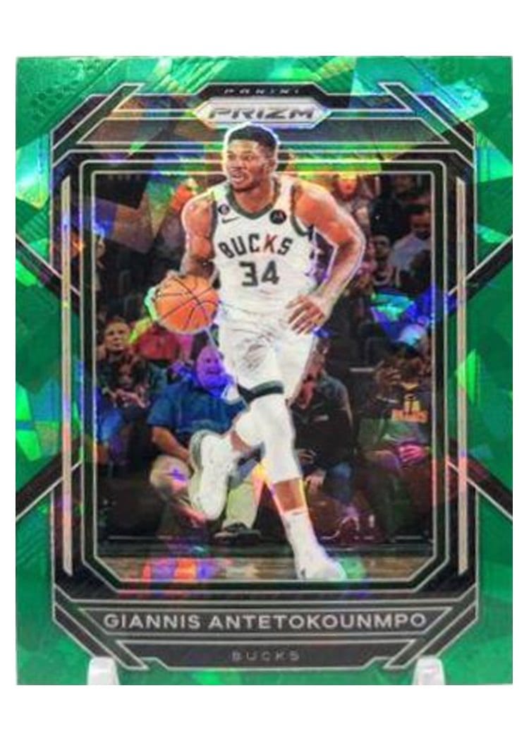 2022-23 Panini Prizm Base Set Giannis Antetokounmpo #96 card