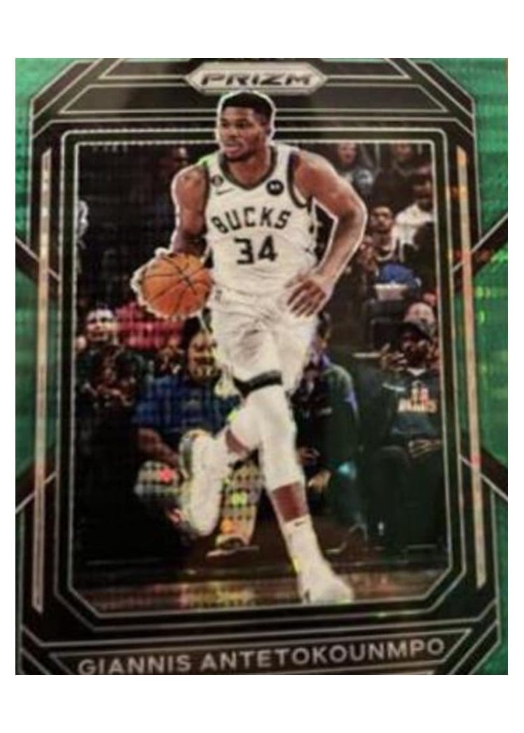 2022-23 Panini Prizm Base Set Giannis Antetokounmpo #96 card