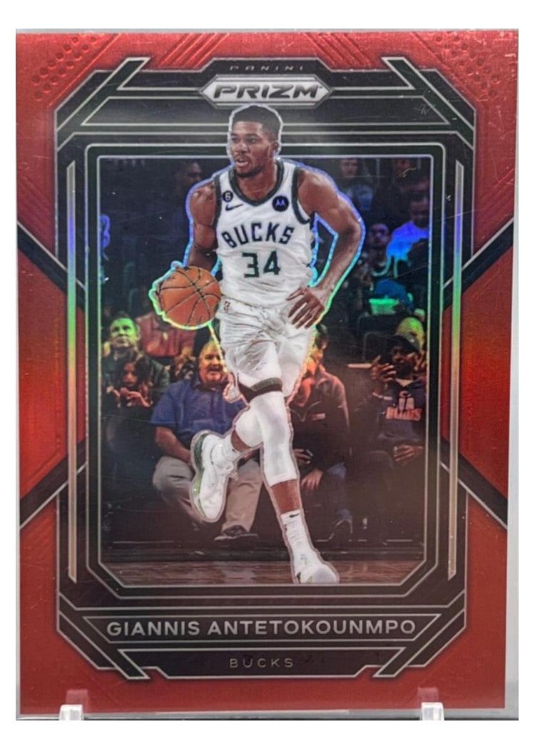 2022-23 Panini Prizm Base Set Giannis Antetokounmpo #96 card