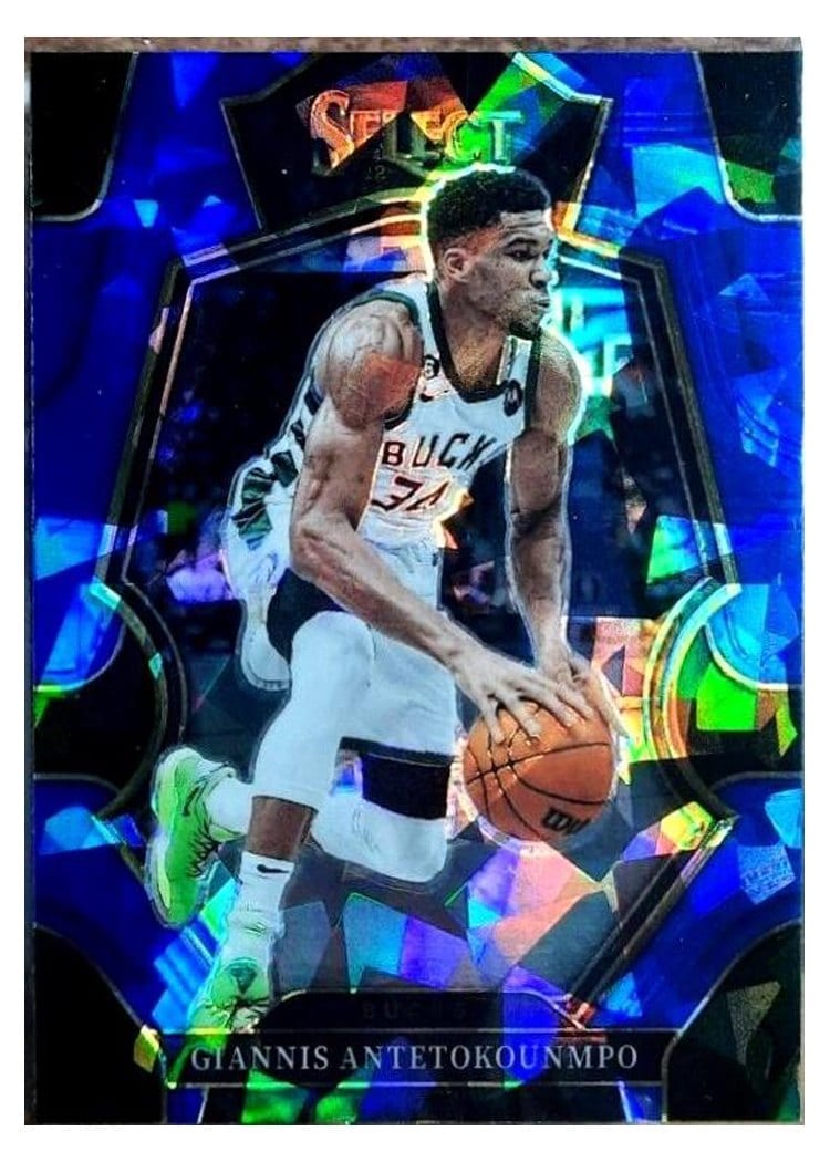 2022-23 Panini Select Base Set Giannis Antetokounmpo #261 card