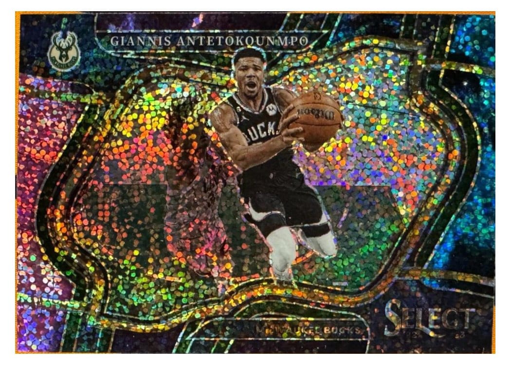 2022-23 Panini Select Base Set Giannis Antetokounmpo #261 card